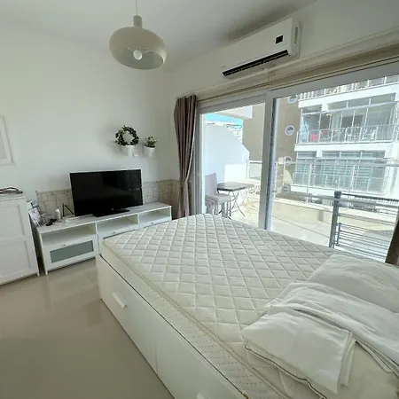 Caesar & & Spacious *