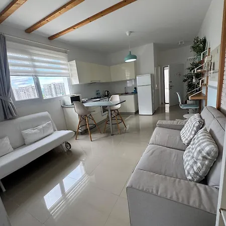 Caesar & & Spacious *