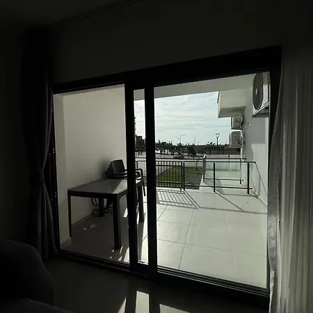 Caesar & & Spacious Apartmán *