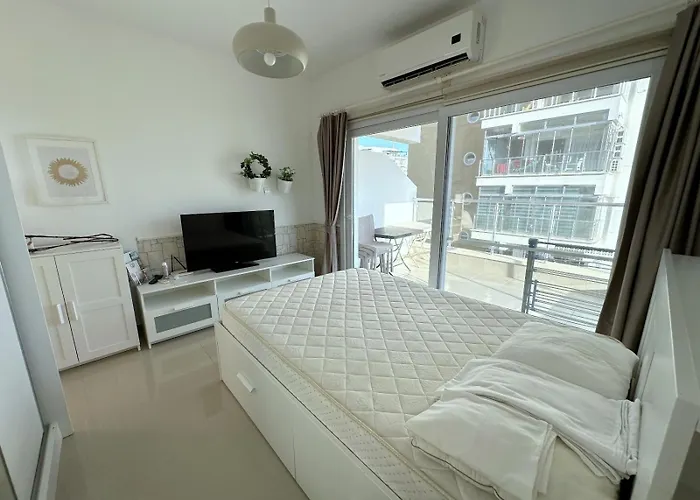 Caesar & & Spacious *