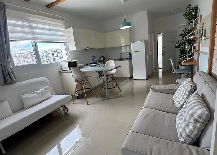 Caesar & & Spacious *