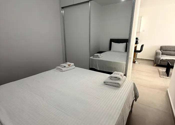 Caesar & & Spacious * Avgorou