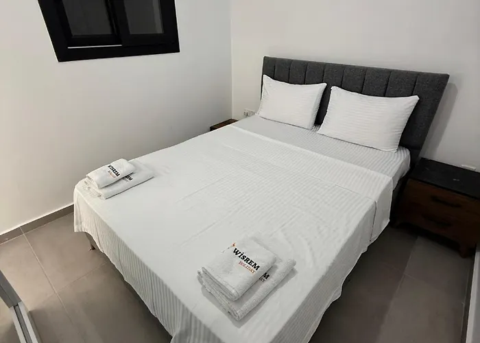 Caesar & & Spacious Apartmán Avgorou