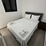 Caesar & & Spacious Apartment Avgorou