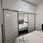 Caesar & & Spacious Apartment *