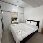 Caesar & & Spacious Apartment