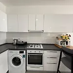 Caesar & & Spacious Apartment *