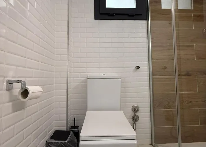 Caesar & & Spacious Avgorou