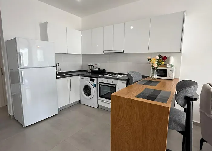 Caesar & & Spacious Appartement