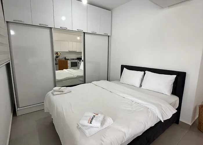 Caesar & & Spacious Appartement