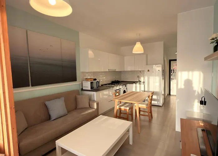 Caesar & & Spacious Lejlighed