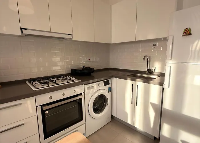 Lejlighed Caesar & & Spacious Avgorou